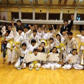 11/10 読売新聞杯北海道空手道選手権大会 11/10 読売新聞杯北海道空手道選手権大会